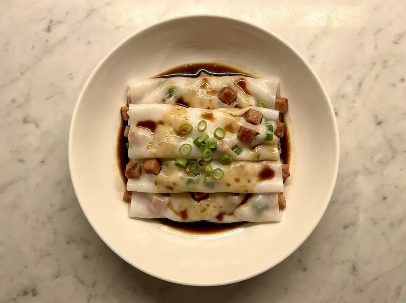 Plate and Drizzle Sauce