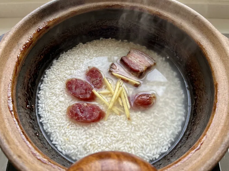 米和水倒进去