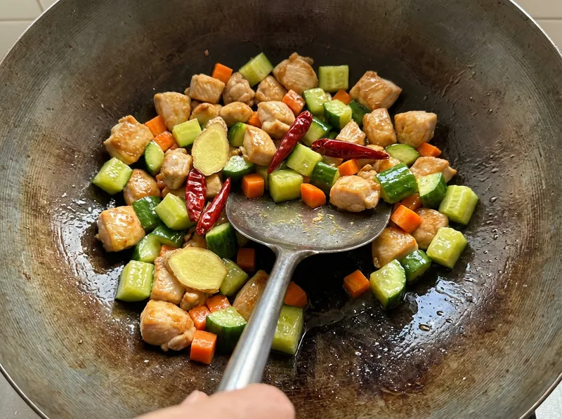 Return Chicken To Wok