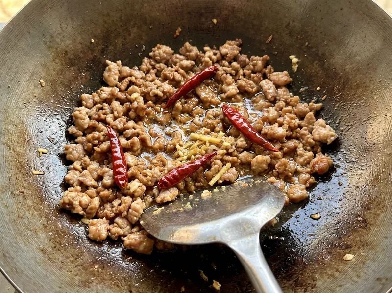 Stir-fry Minced Pork