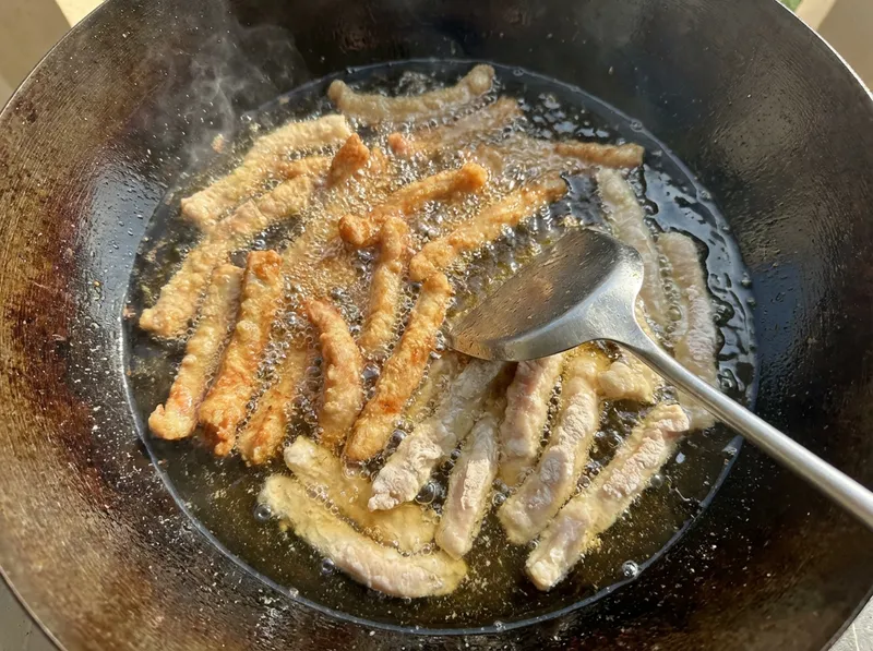 Deep-fry Pork Strips
