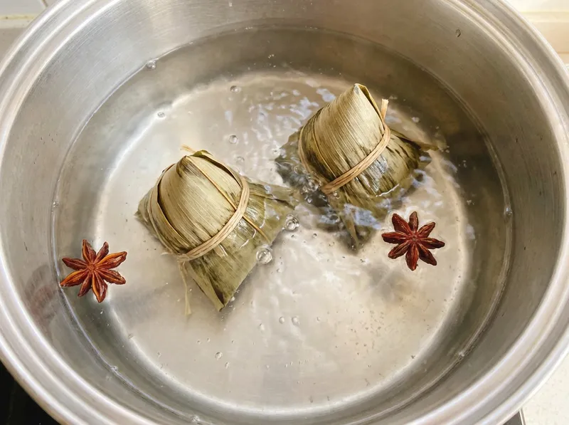 Boil and Simmer Zongzi